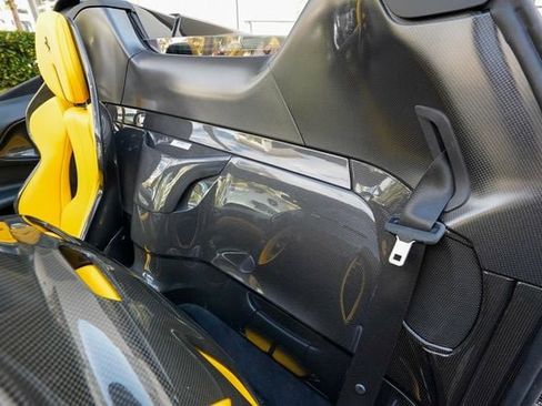 Used 2022 Ferrari SF90 Spider image 66