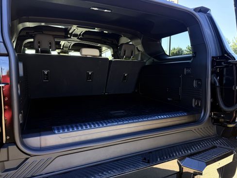 New 2026 GMC Hummer EV SUV image 25