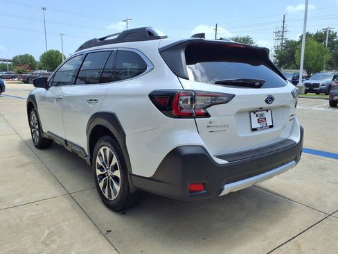 Certified 2024 Subaru Outback Touring XT AWD/4WD image 3