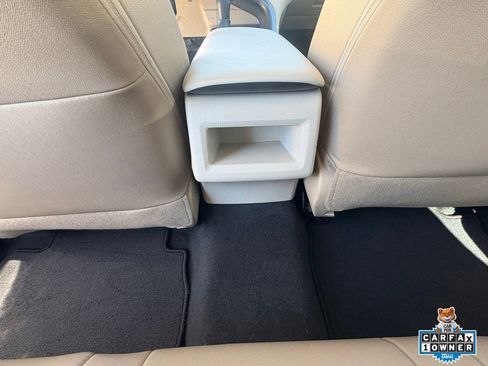 Used 2020 Toyota Camry LE w/ Sunroof Package image 27