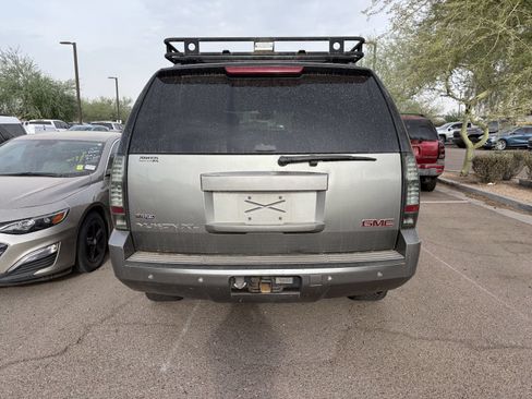Used 2008 GMC Yukon XL SLE w/ Convenience Package AWD/4WD image 4