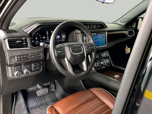 Certified 2023 GMC Yukon XL Denali Ultimate AWD/4WD image 17