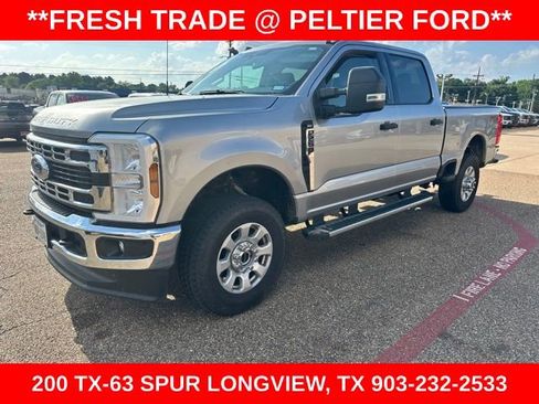 Used 2024 Ford F250 XLT w/ FX4 Off-Road Package AWD/4WD image 3