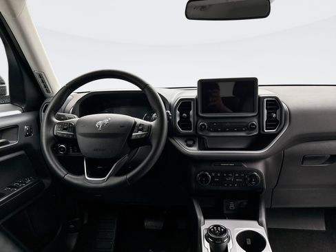 Used 2024 Ford Bronco Sport Outer Banks w/ Tech Package image 12