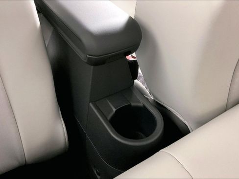 Certified 2025 MINI Cooper S FWD image 33