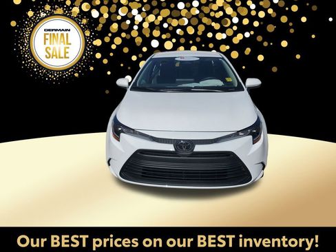 Certified 2025 Toyota Corolla LE image 3