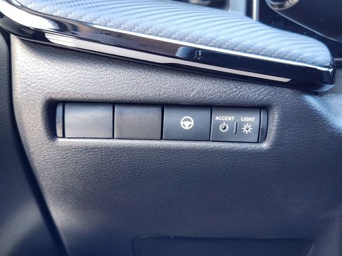 Certified 2025 Nissan Kicks SR w/ Interior Electronics Package AWD/4WD image 17