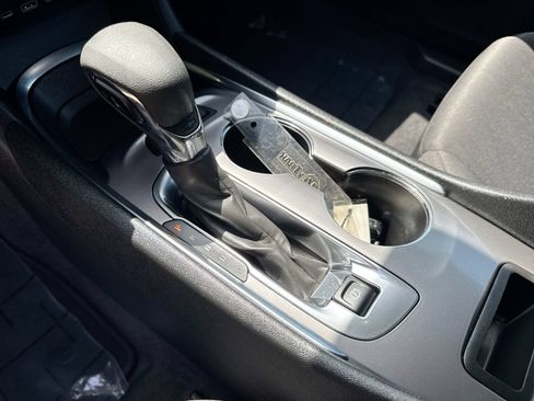 Used 2024 Chevrolet Malibu LT FWD image 18