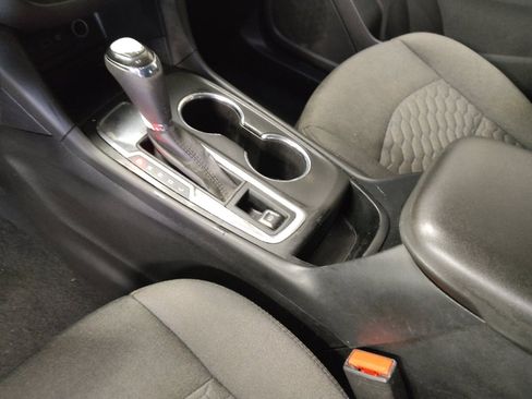Used 2019 Chevrolet Equinox LT FWD image 26