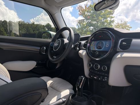 Used 2024 MINI Cooper S w/ Signature Upholstery Package FWD image 6