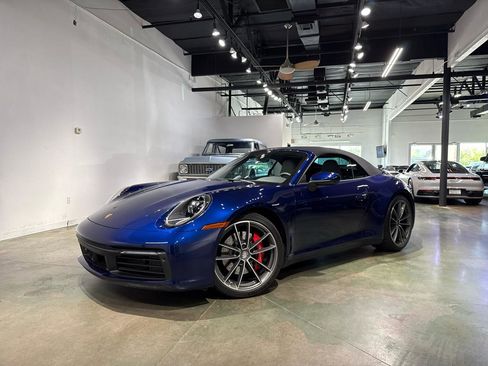 Used 2023 Porsche 911 Carrera S image 2