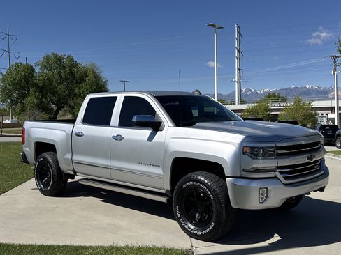 Used 2018 Chevrolet Silverado 1500 LTZ Z71 AWD/4WD image 7