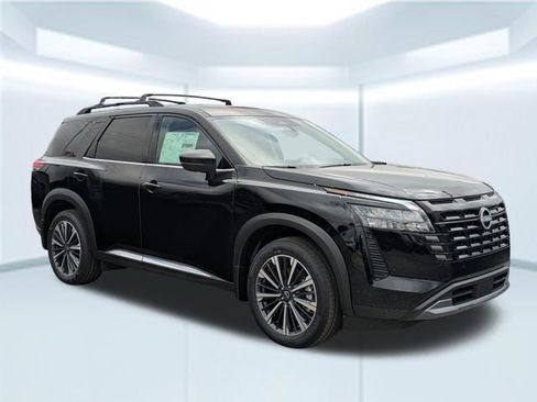 New 2026 Nissan Pathfinder Platinum image 8