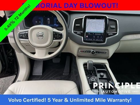 Certified 2023 Volvo XC90 B5 Plus w/ Protection Package AWD/4WD image 17