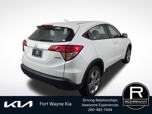Used 2016 Honda HR-V LX image 6