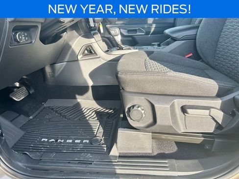 New 2025 Ford Ranger XLT w/ FX4 Off-Road Package image 16