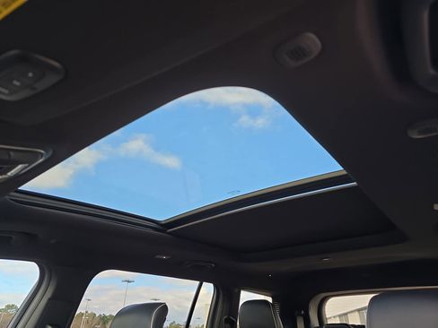 New 2025 Jeep Grand Cherokee L Summit w/ Obsidian Package image 32