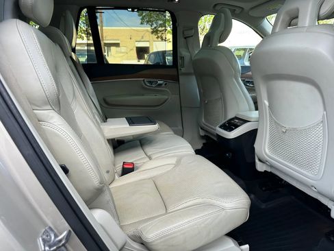 Used 2017 Volvo XC90 T6 Inscription w/ Vision Package AWD/4WD image 28