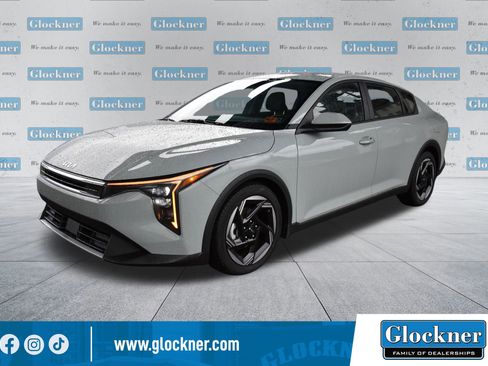 Used 2025 Kia K4 EX image 1