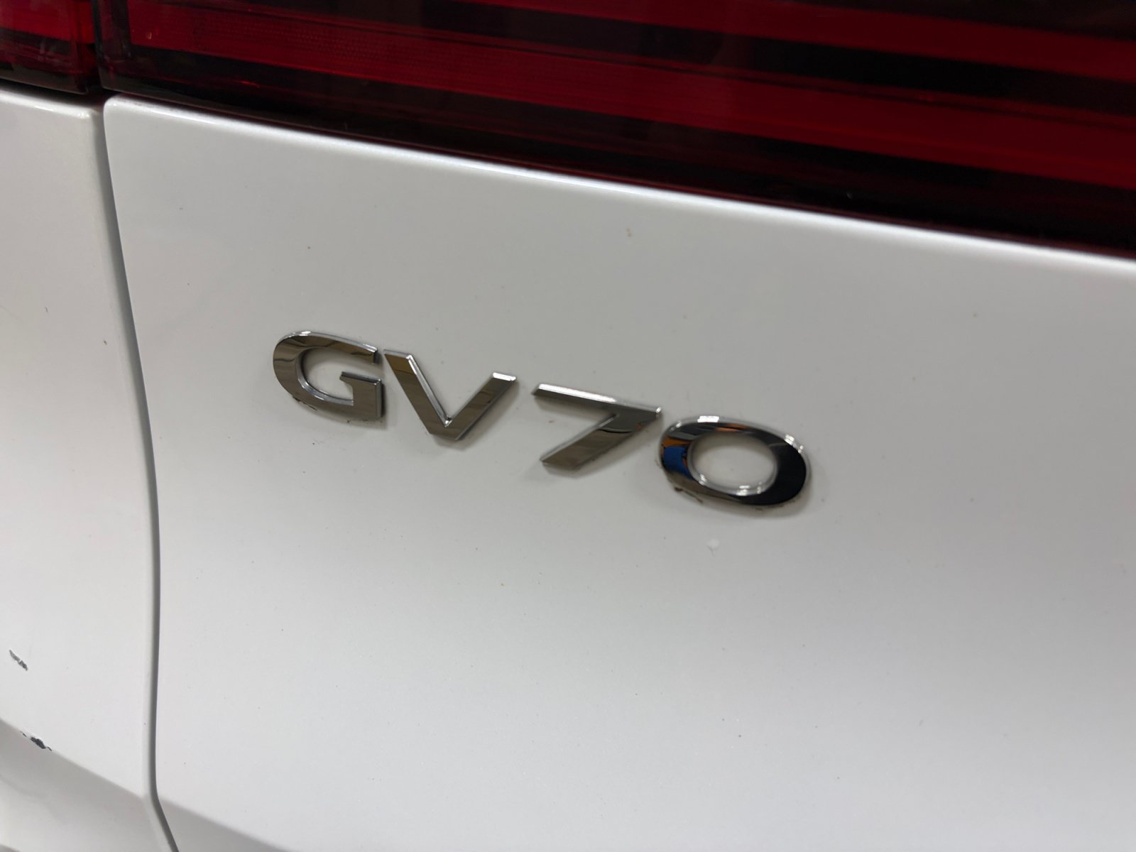 Used 2025 Genesis GV70 2.5T AWD/4WD image 22
