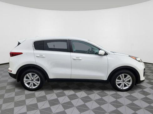 Used 2017 Kia Sportage LX FWD image 6