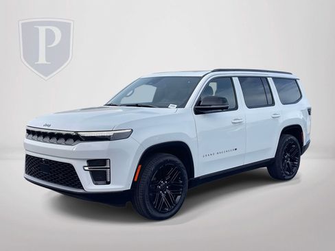 New 2026 Jeep Grand Wagoneer Limited AWD/4WD image 4
