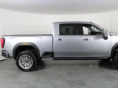 Used 2025 GMC Sierra 2500 Denali w/ Denali Reserve Package image 15