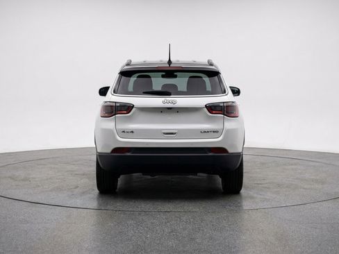 Used 2025 Jeep Compass Limited image 7