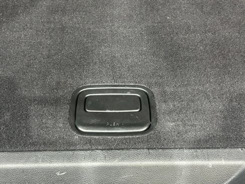 Used 2019 Jeep Grand Cherokee Trailhawk AWD/4WD image 30