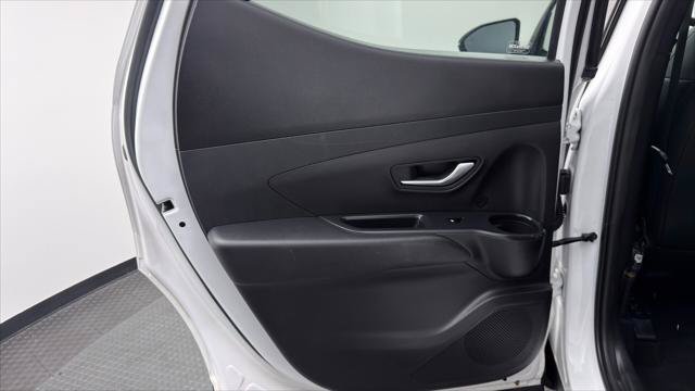 Used 2025 Hyundai Santa Cruz SEL FWD image 14