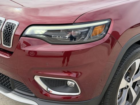 Used 2020 Jeep Cherokee Limited w/ Technology Group image 9