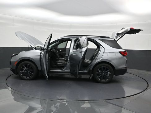 Used 2024 Chevrolet Equinox RS w/ RS Leather Package FWD image 33