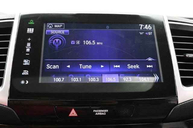 Used 2016 Honda Pilot Touring image 21