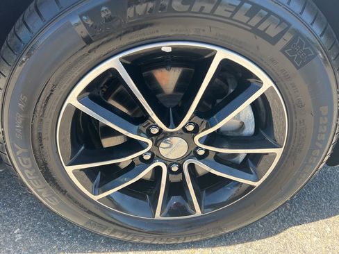 Used 2018 Dodge Grand Caravan GT FWD image 19