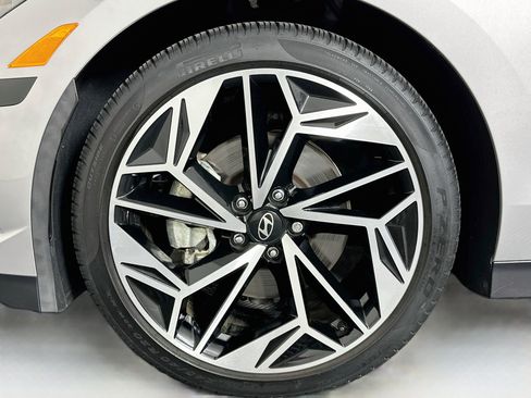 Used 2024 Hyundai Ioniq 6 SEL AWD/4WD image 11