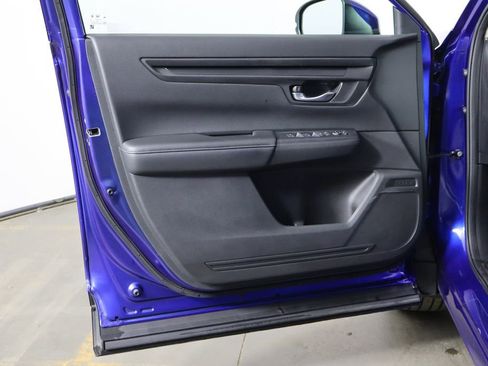 Used 2024 Honda CR-V LX image 18