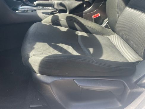 Used 2015 MAZDA MAZDA3 i Touring image 5