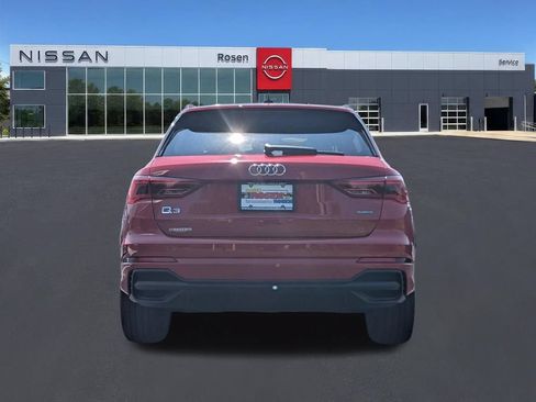 Used 2025 Audi Q3 2.0T Premium w/ Convenience Package AWD/4WD image 4