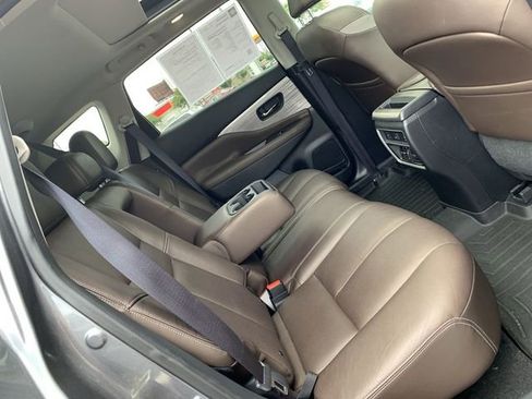 Used 2015 Nissan Murano Platinum w/ Platinum Technology Package AWD/4WD image 12