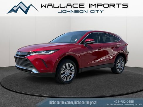Used 2024 Toyota Venza Limited AWD/4WD image 3