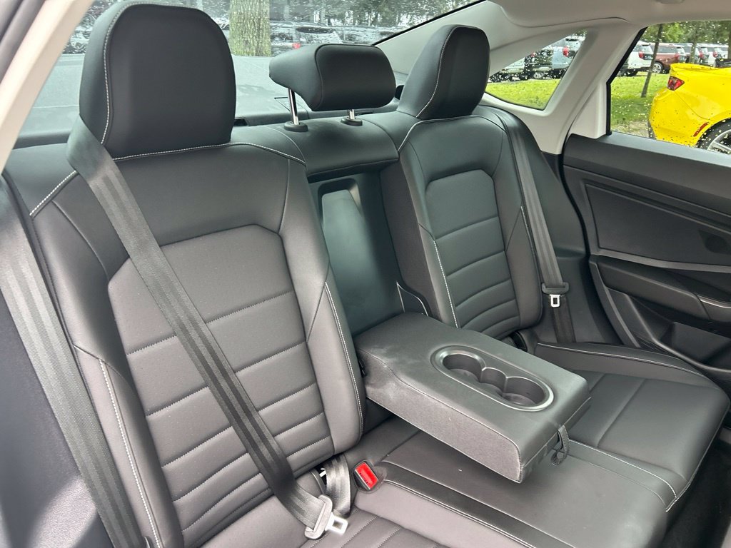 Certified 2024 Volkswagen Jetta SE FWD image 49