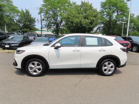 Certified 2023 Honda HR-V LX image 3