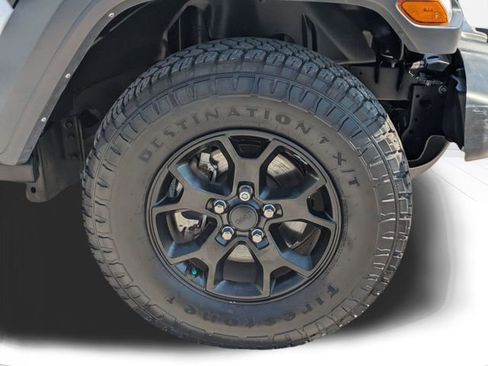 Used 2022 Jeep Wrangler Unlimited Sport image 11