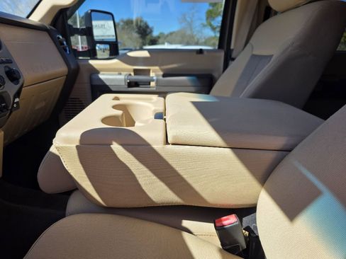 Used 2015 Ford F250 XLT w/ XLT Value Package image 29