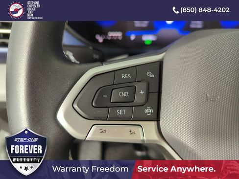 Used 2022 Volkswagen Taos SE FWD image 21