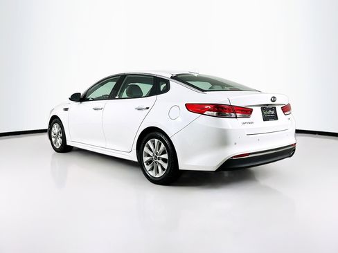 Used 2018 Kia Optima EX image 5