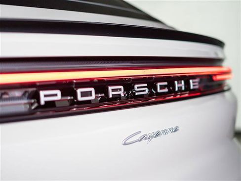New 2026 Porsche Cayenne Coupe image 31