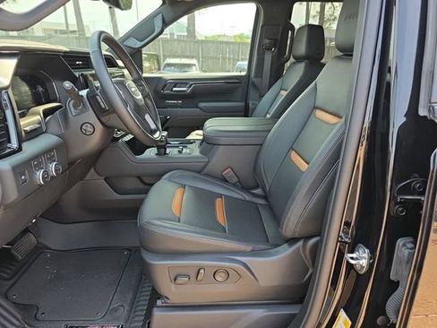 Used 2026 GMC Sierra 1500 AT4 w/ AT4 Premium Package AWD/4WD image 7
