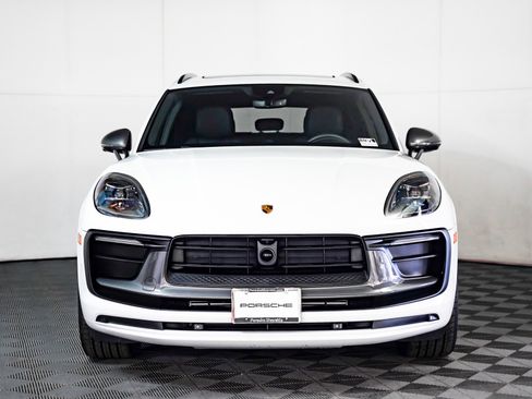 Used 2025 Porsche Macan Turbo image 7