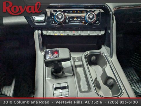 Used 2024 GMC Sierra 1500 AT4 w/ Technology Package AWD/4WD image 22